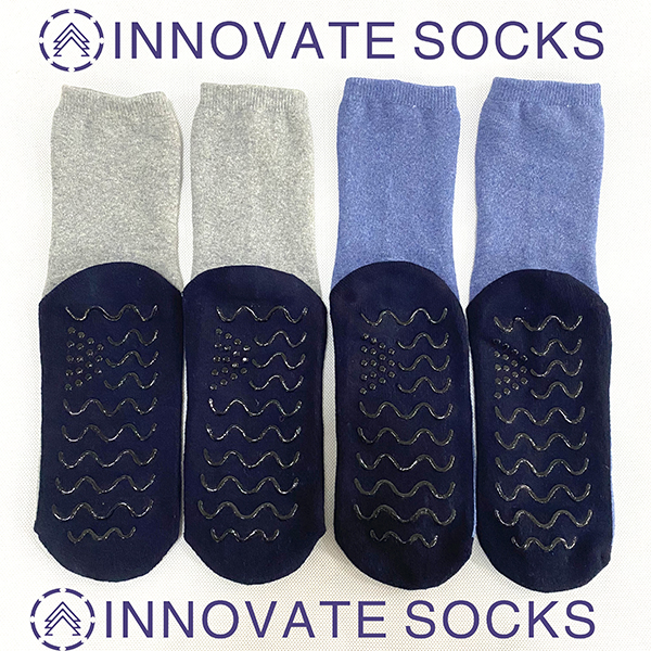 Non Skid Thermal Slipper Socks with Grippers