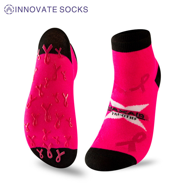 maxair pink ankle anti skid grip trampoline park sock 2