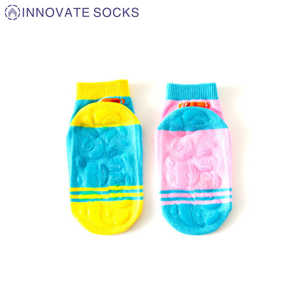 SMILEY Ankle Anti Skid Grip Trampoline Park Socks